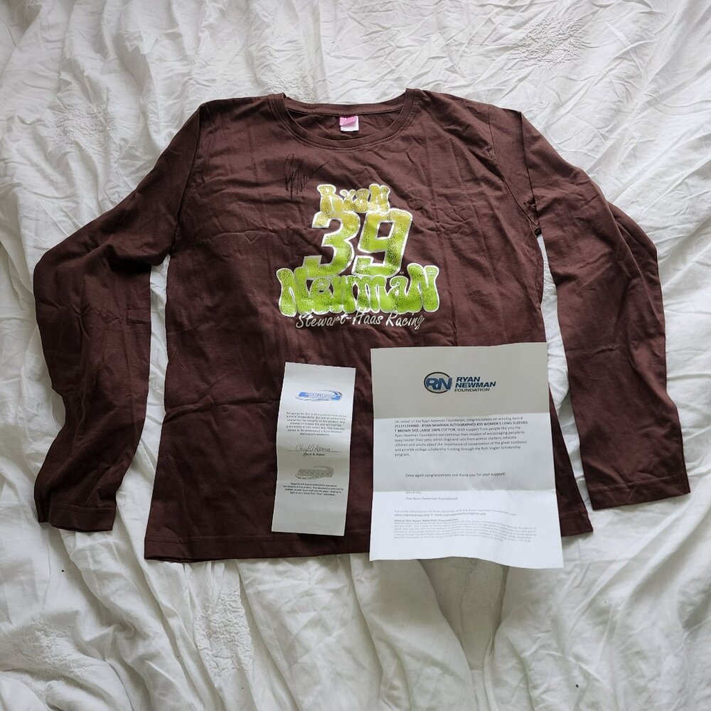 Ryan Newman Signed Long Sleeve Woman Size L with Certificate